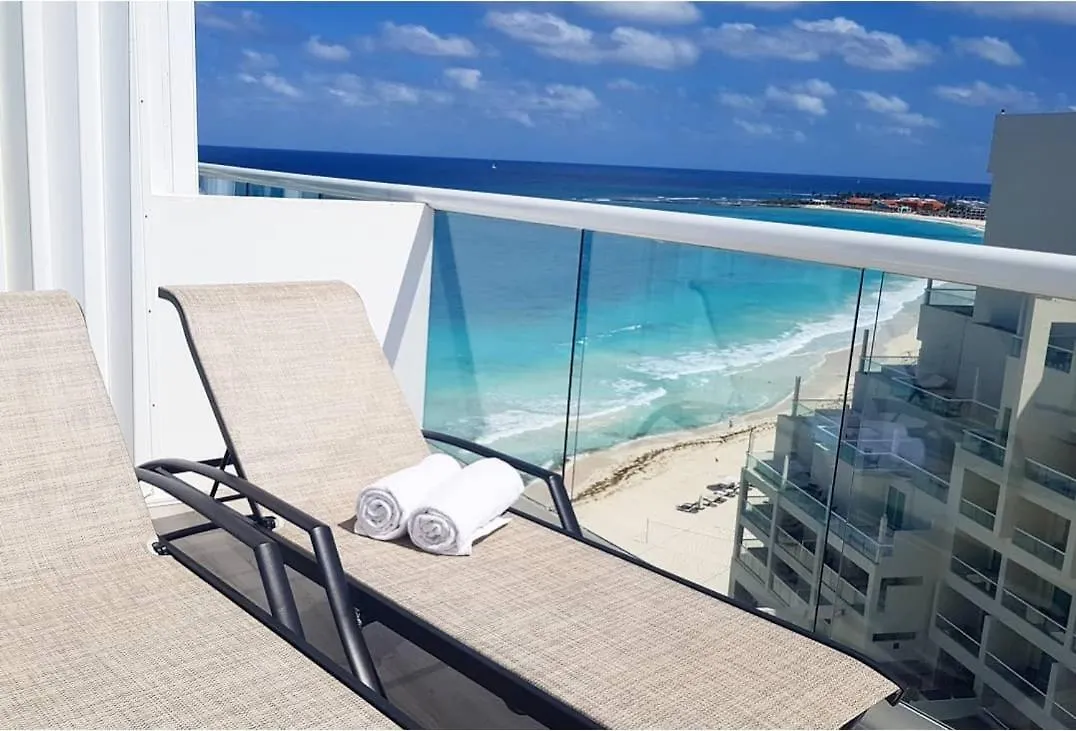 Oleo Cancun Playa All Inclusive Resort