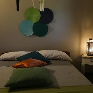 https://la-stanza-dei-colori.sicilyhotelsitaly.net