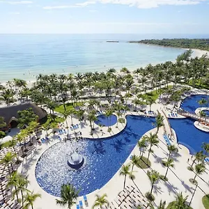https://club-premium-barcelo-maya-palace.allrivieramayahotels.com